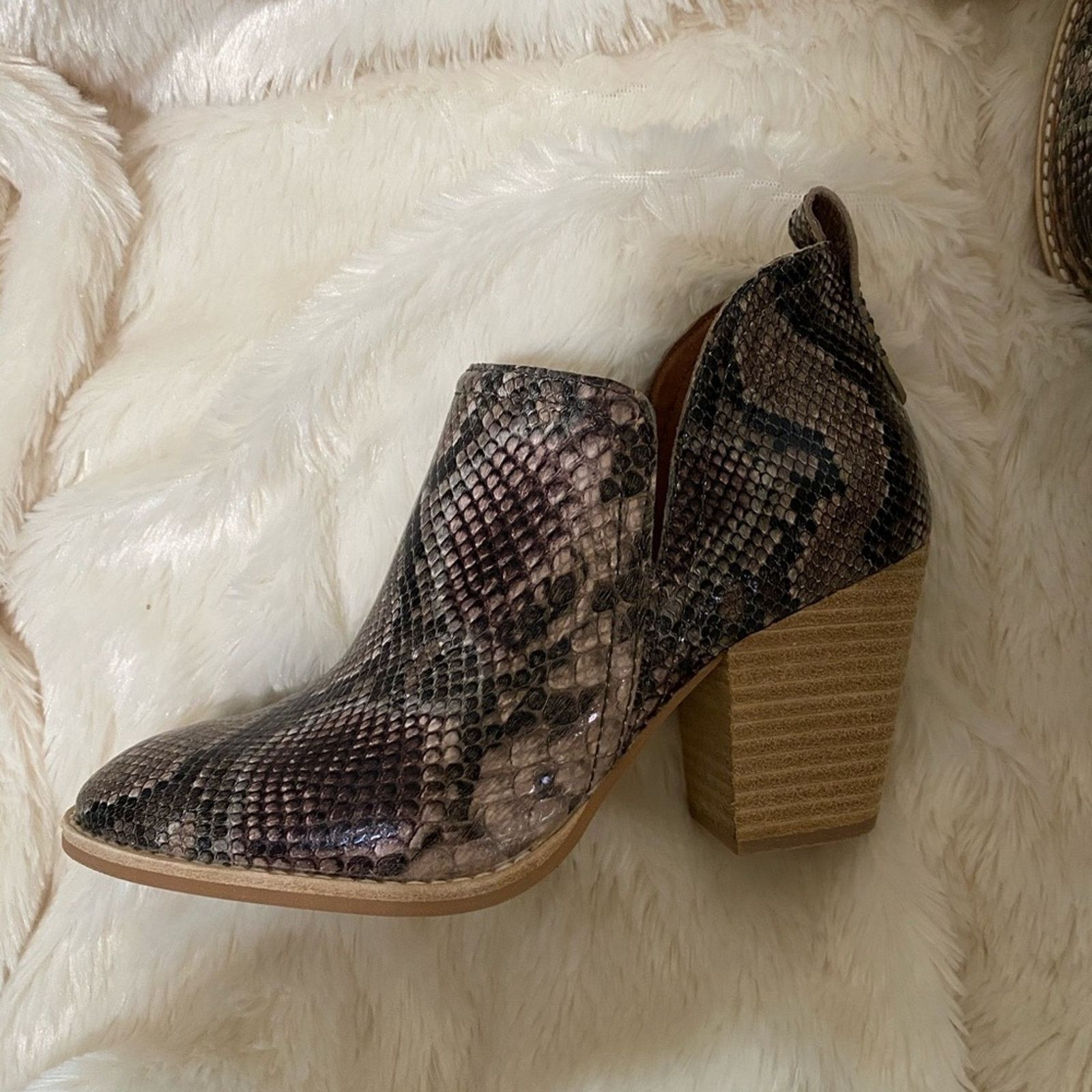 Jeffrey Campbell Jeffrey Campbell Rosalee Ankle Booties Size 6 Size US 6 / IT 36 - 8 Thumbnail