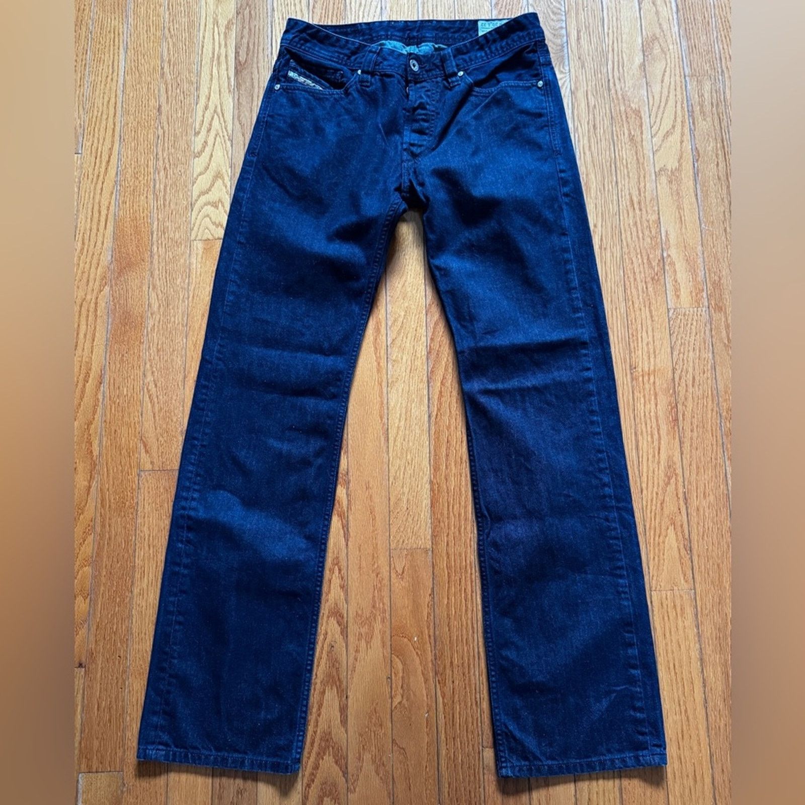 Diesel Diesel Viker Regular Straight 100% cotton Jeans 30x32 Size US 30 / EU 46 - 1 Thumbnail