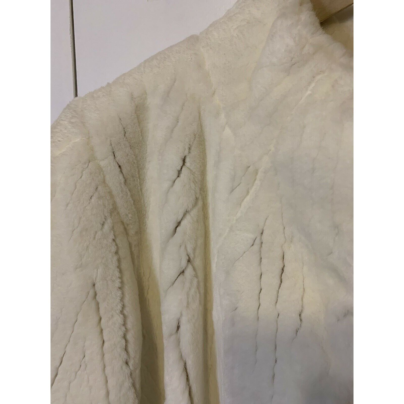 Vintage Vintage Style VI Ltd Ladies Sz S White Faux Mink Fur Coat Ve Size S / US 4 / IT 40 - 9 Thumbnail