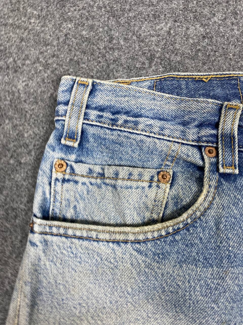 Levi's vintage levis 505 regular fit lightwash denim nice design Size US 38 / EU 54 - 10 Thumbnail