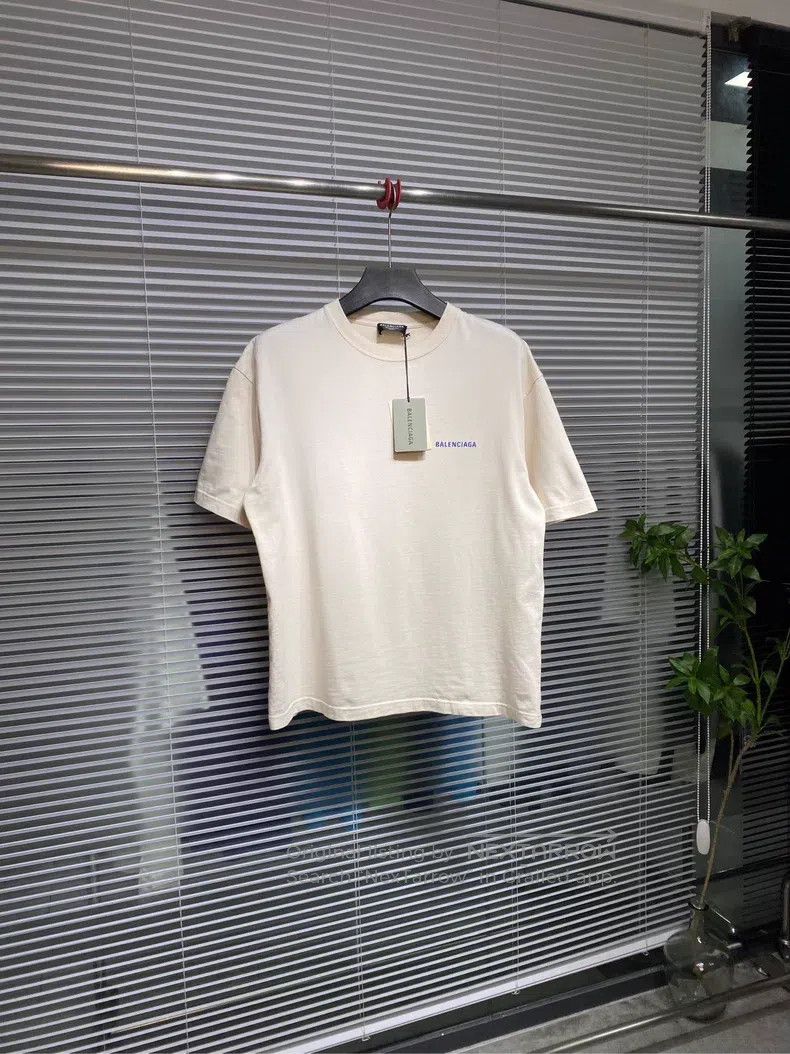 Balenciaga Balenciaga White Short Sleeve T-Shirt Loose Fit with Lette Size US S / EU 44-46 / 1 - 2 Thumbnail