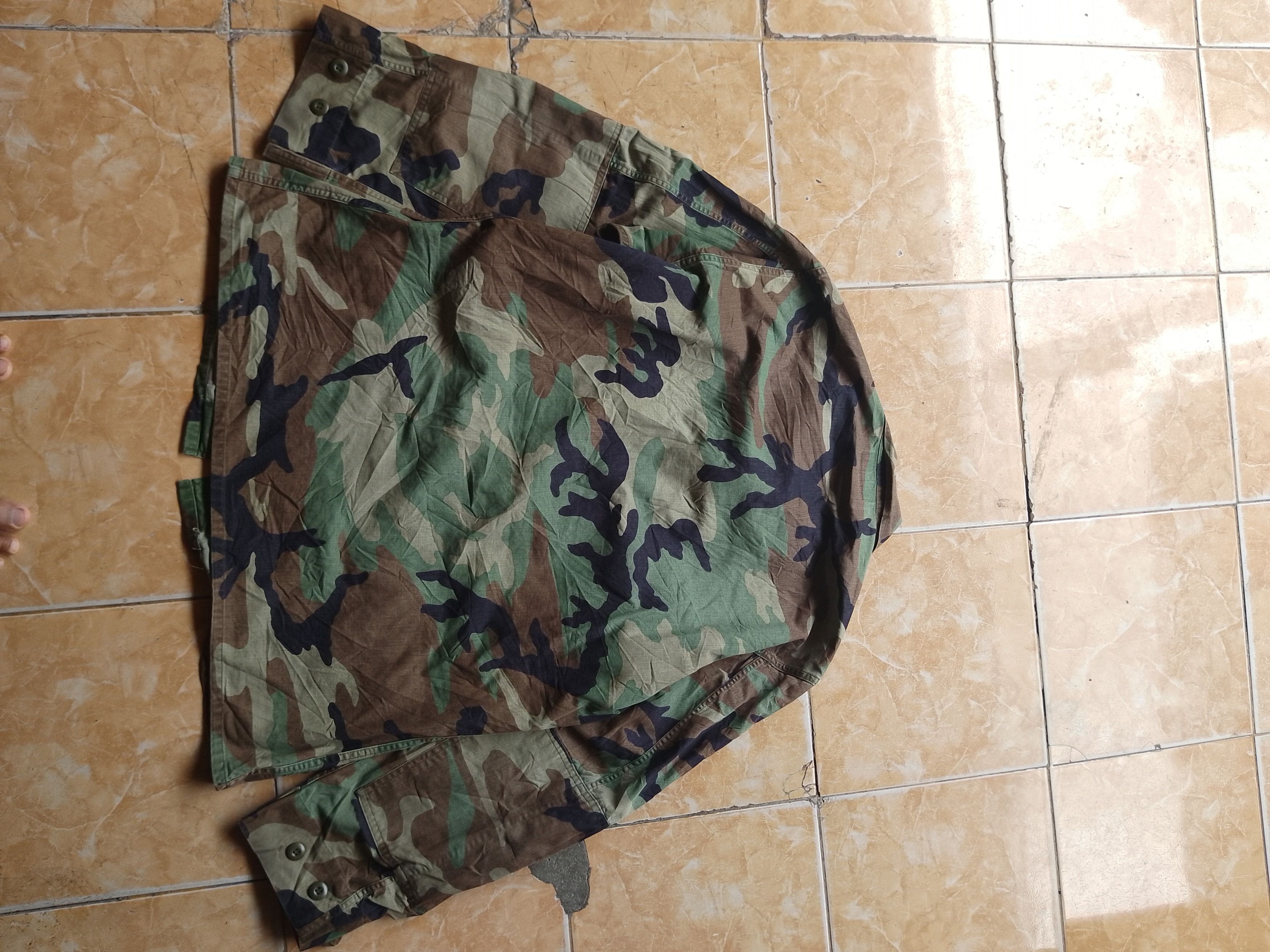 Vintage Vintage US ARMY Coat Woodland Camo Size US L / EU 52-54 / 3 - 13 Thumbnail