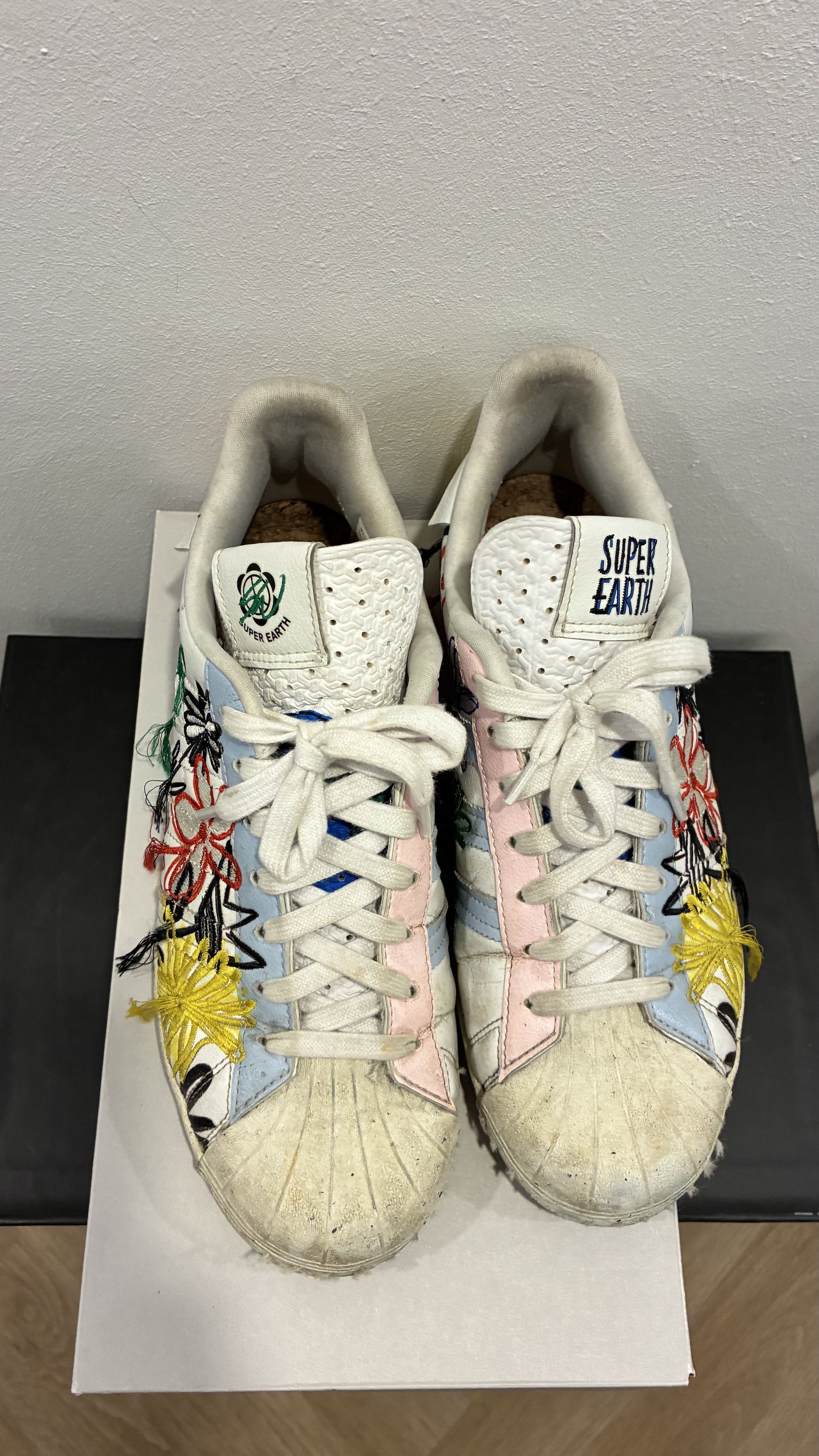 Adidas Superearth Size US 8 / EU 41 - 8 Thumbnail