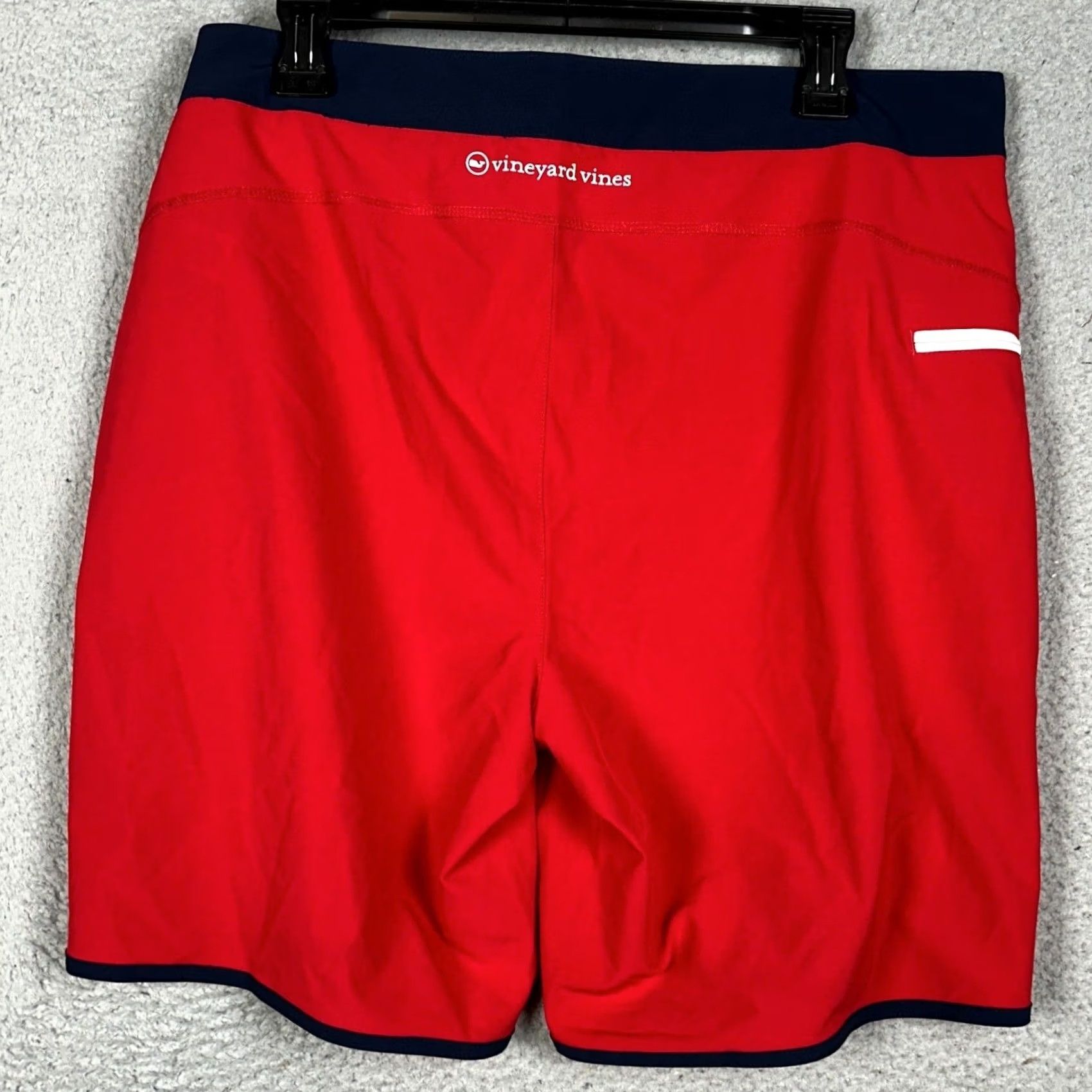 Vineyard Vines Vineyard Vines Board Shorts Men 36 Red Navy Surfing Performance Quick Dry EUC Size US 36 / EU 52 - 2 Thumbnail