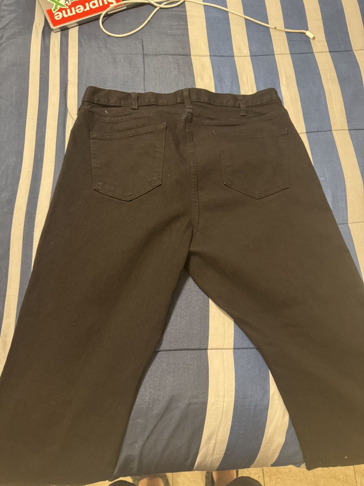 Old Navy Old Navy Jeans Men's Black Athletic Taper Built-In Flex Size US 40 / EU 56 - 3 Thumbnail