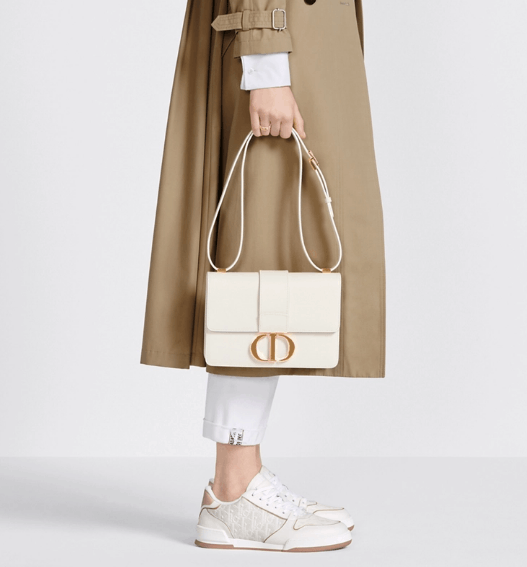 Dior o1w1db11125 M9203U Size: OS / 30 Montaigne Bag in White Size ONE SIZE - 6 Thumbnail