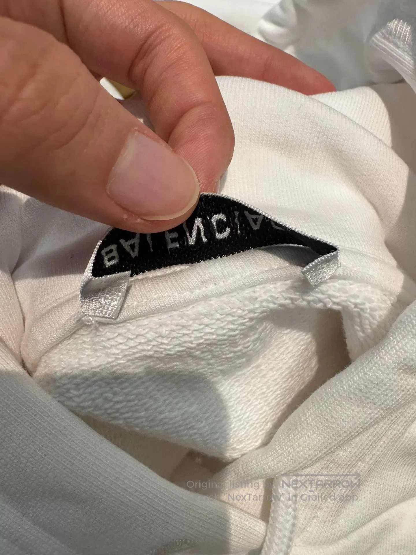 Balenciaga balenciaga oversized white hoodie sweatshirt. Size US S / EU 44-46 / 1 - 9 Thumbnail