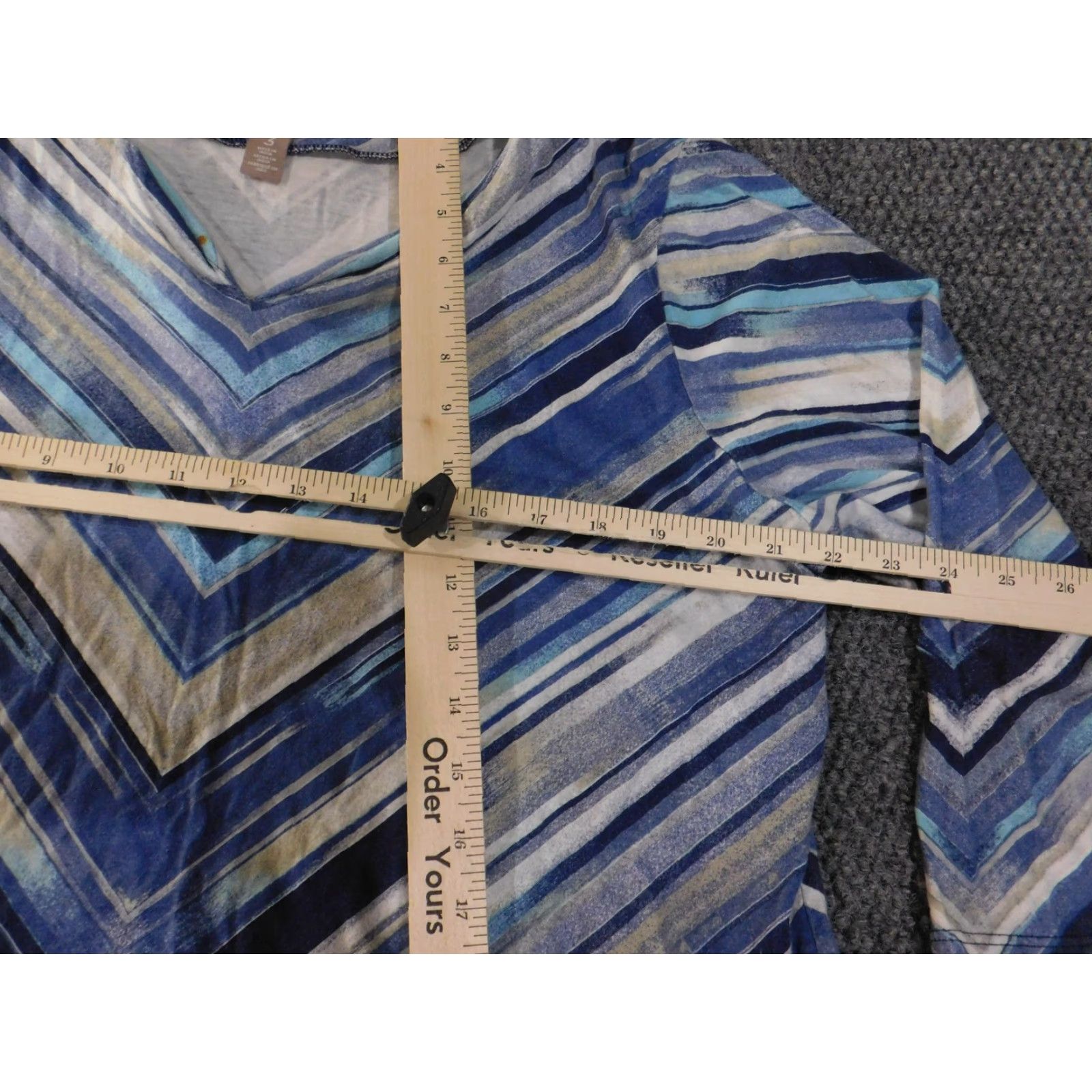 Vintage Chico's Shirt Womens 3 Blue White Striped 3/4 Sleeve V Neck Lightweight Top Shirt Womens T Size XS / US 0-2 / IT 36-38 - 7 Thumbnail