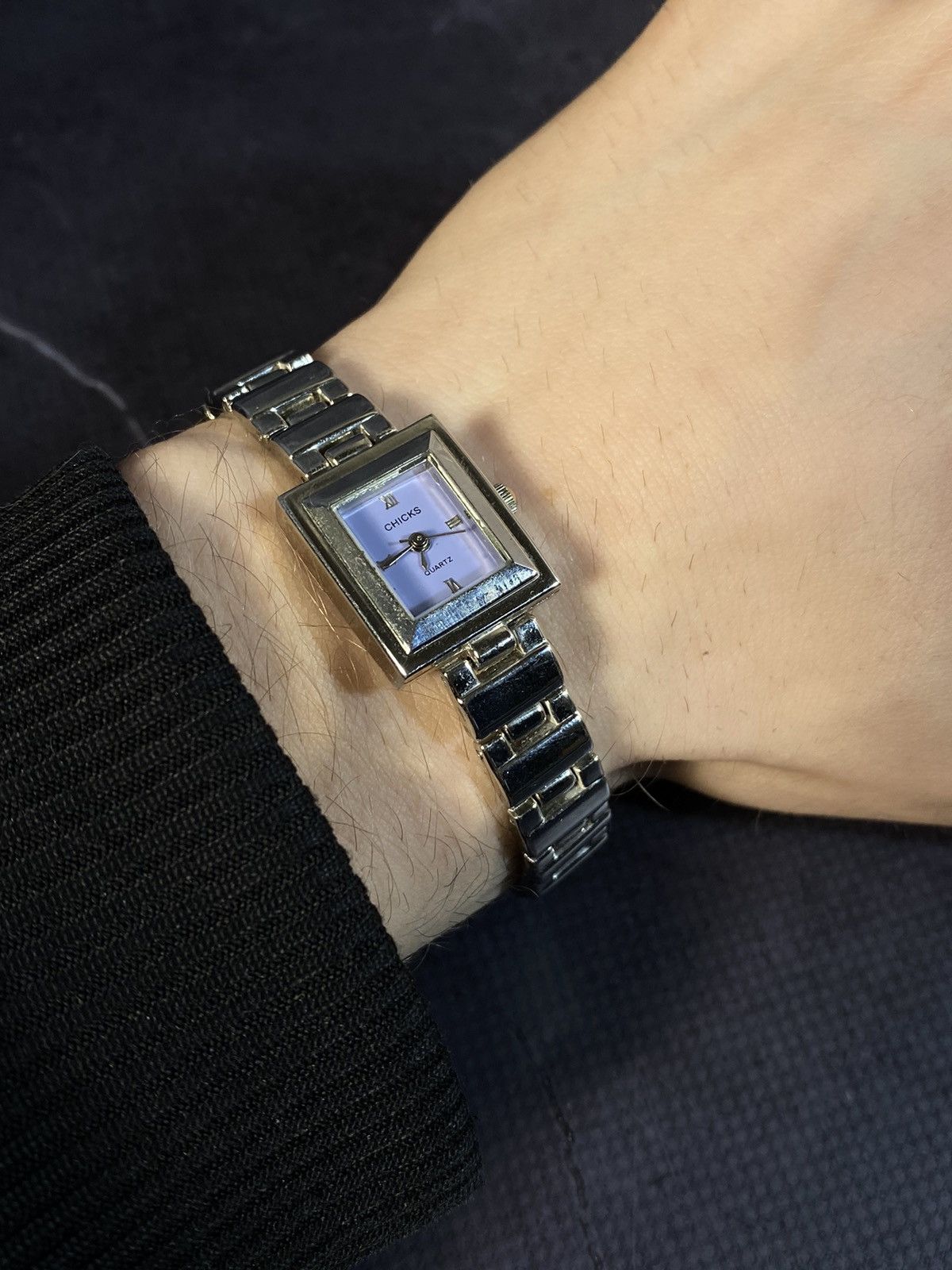 Hysteric Glamour Elegant CHICKS Watch with Metal Bracelet Japanese Brand Size ONE SIZE - 2 Thumbnail