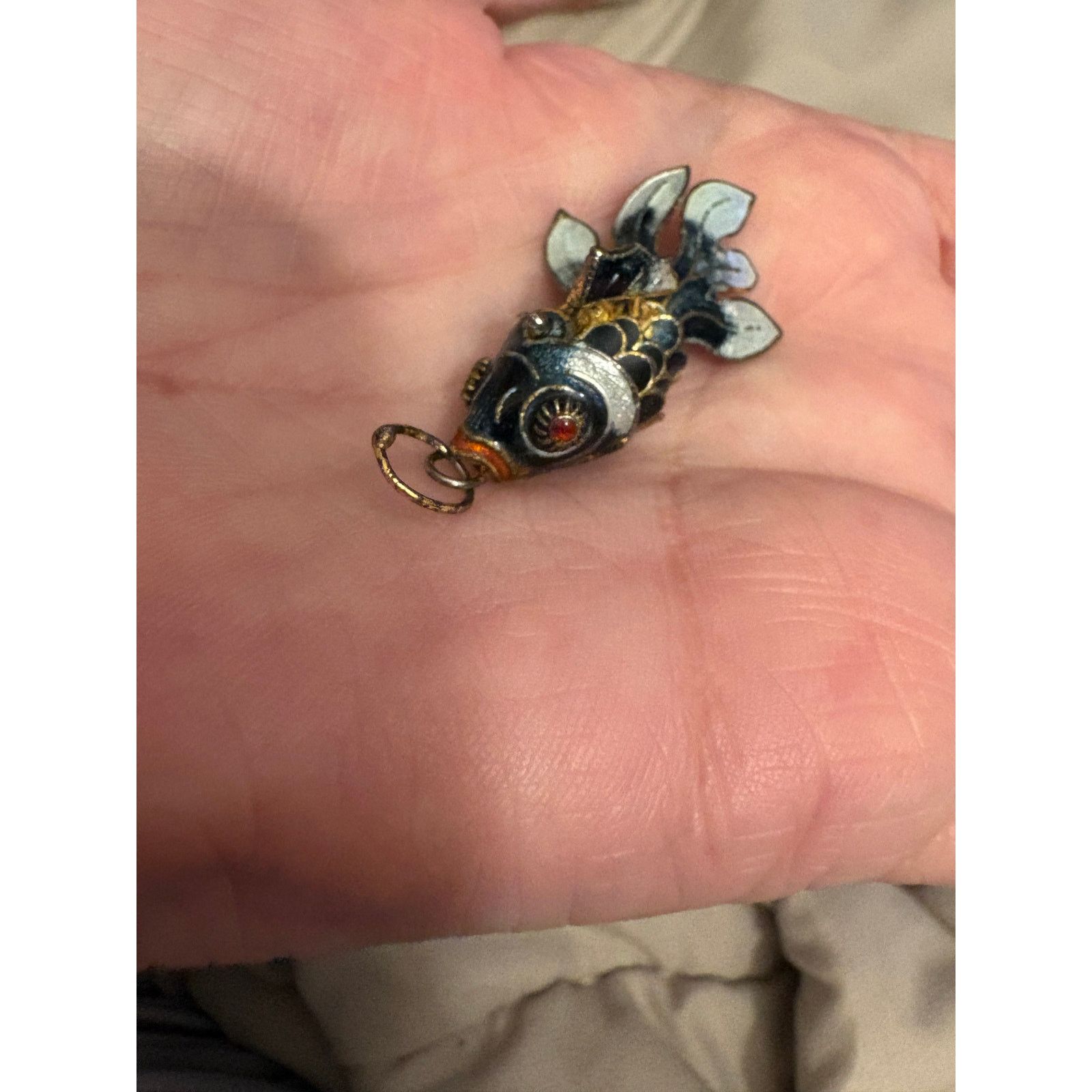 Other Vintage Articulating Enamel Fish Pendant or charm Size ONE SIZE - 6 Thumbnail