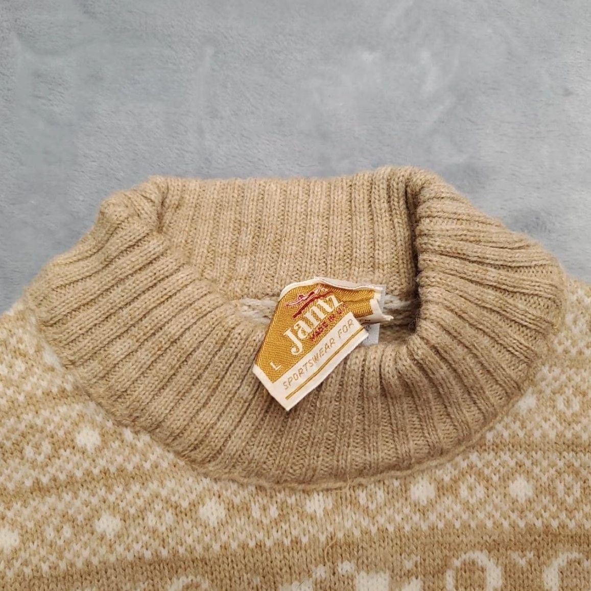 Jantzen VINTAGE Jantzen Sweater Mens Large Knit Snowflake Nordic Pullover USA 80s Size US L / EU 52-54 / 3 - 2 Thumbnail