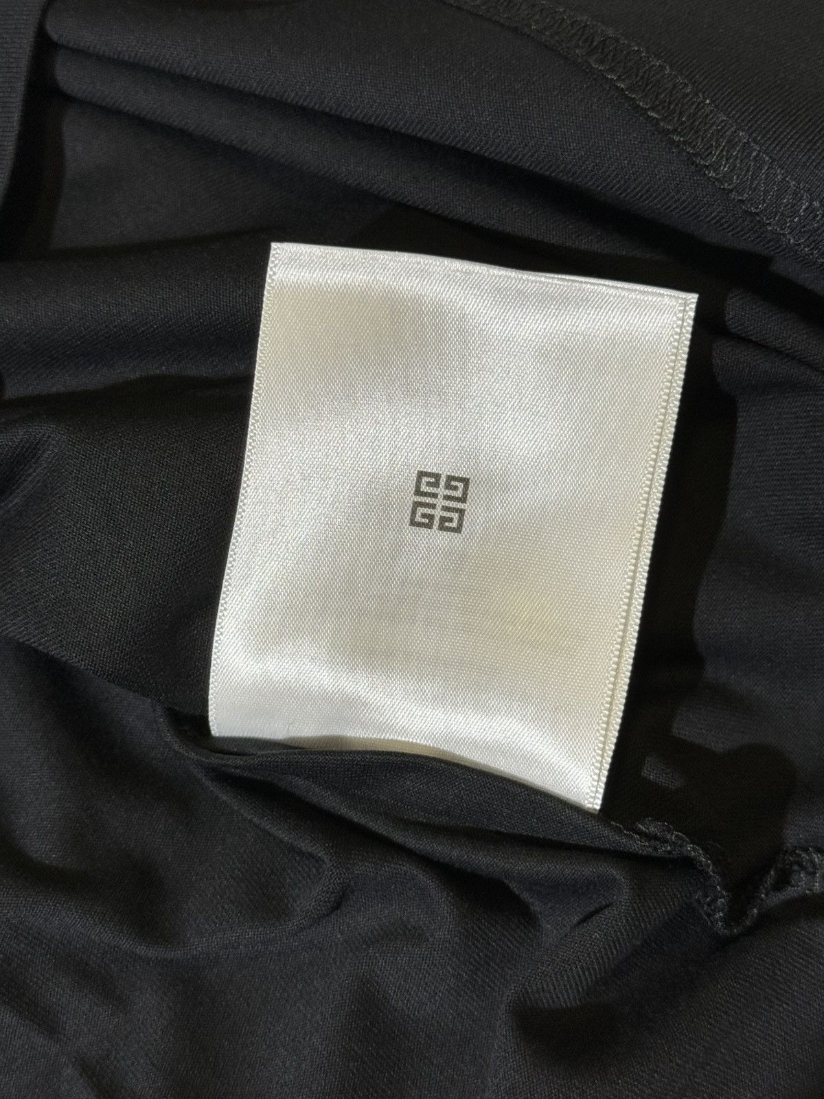 Givenchy Givenchy black t shirt Size US S / EU 44-46 / 1 - 7 Thumbnail