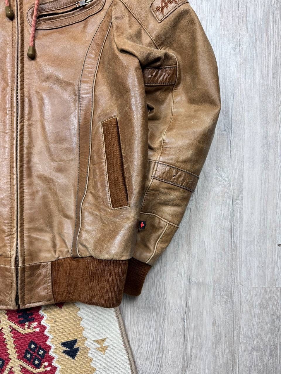 Japanese Brand × Vintage Vintage Hype Leather Y2K Fur Jacket Size M / US 6-8 / IT 42-44 - 4 Thumbnail
