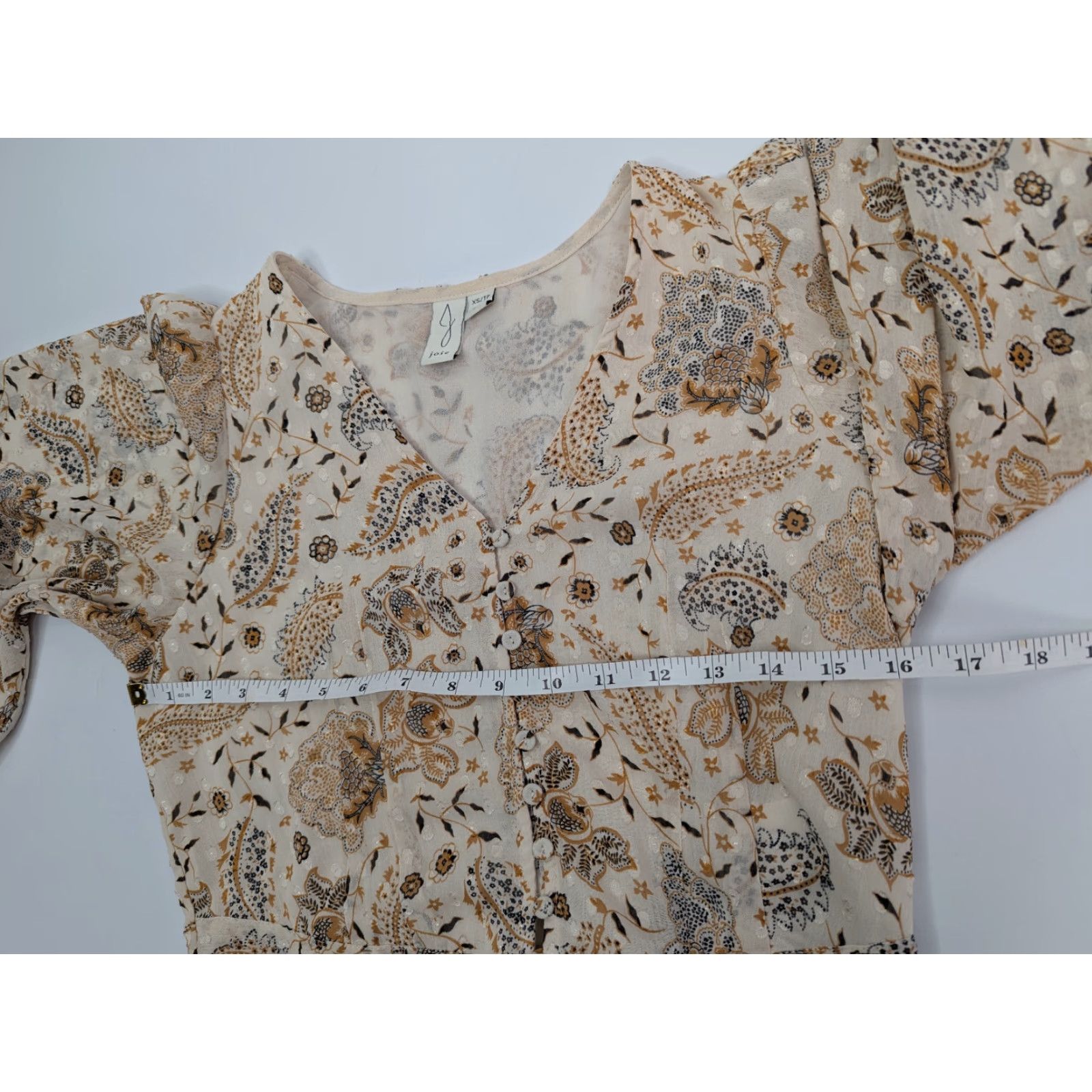 Joie **Joie Ivory Lined Long Sleeve Tie Front V-Neck Flared Blouse XS** User: **Joie Ivory Lined Long Sleeve Tie Front Flared Blouse XS** Size XS / US 0-2 / IT 36-38 - 5 Thumbnail