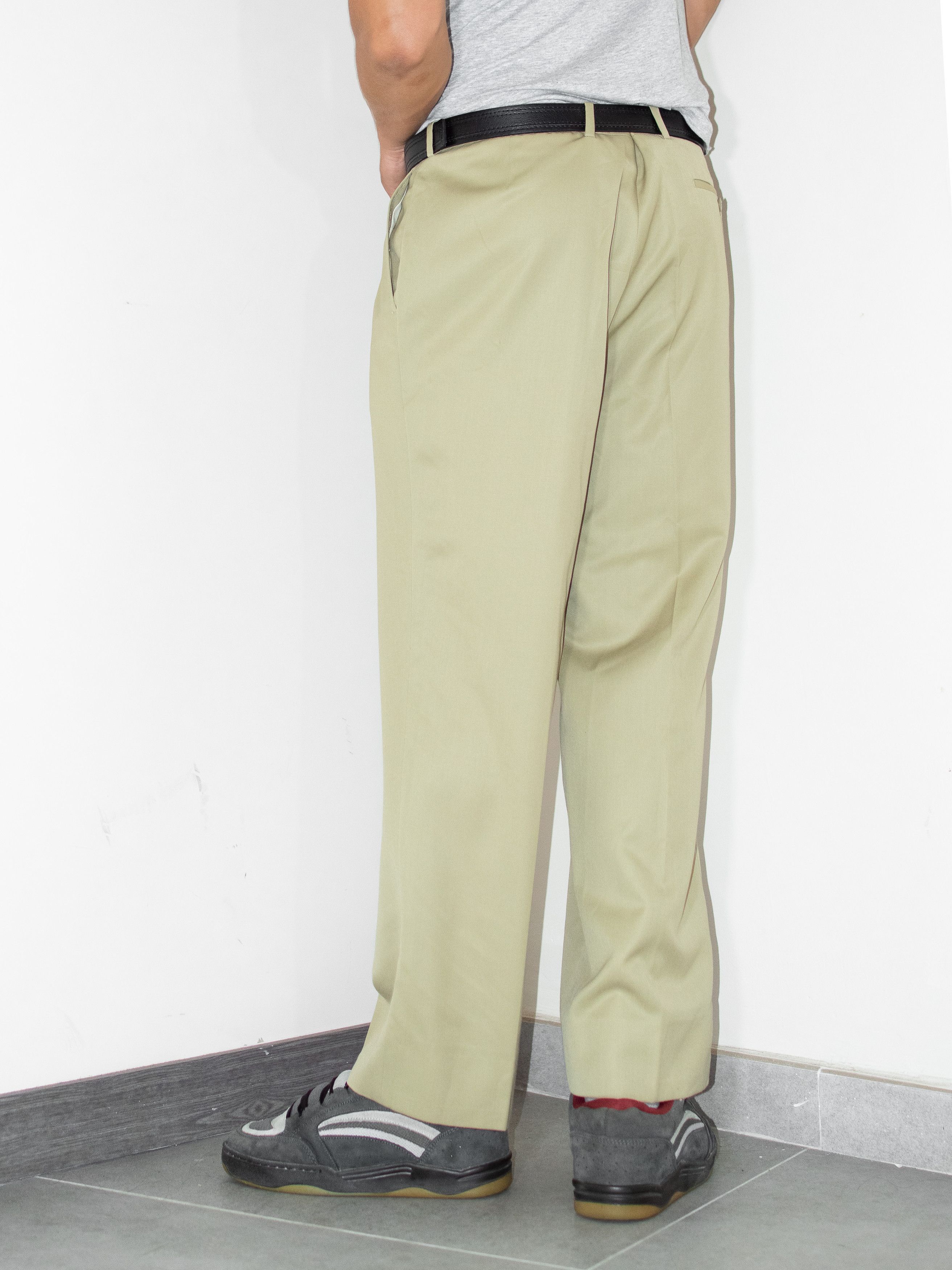 Burberry × Designer × Vintage 90s Vintage faded Khaki cream Burberry Wool chino Trousers Size US 36 / EU 52 - 2 Thumbnail