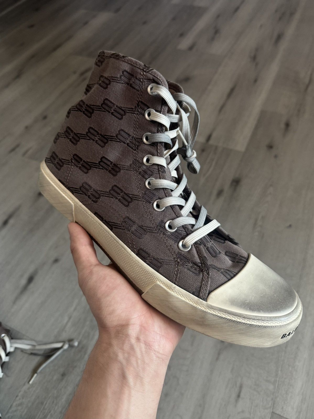 Balenciaga Balenciaga Paris High Top Sneaker Size US 12 / EU 45 - 1 Thumbnail