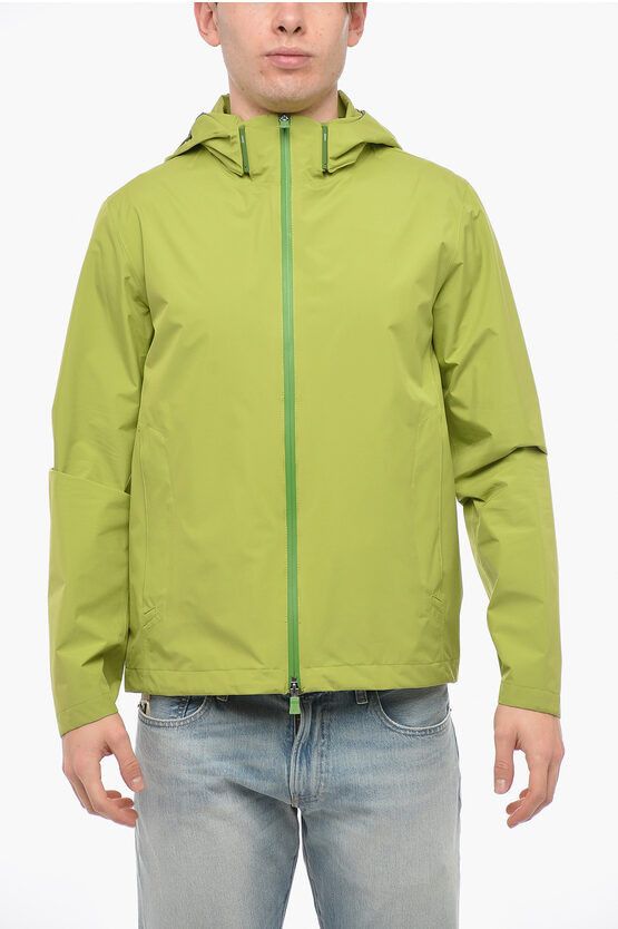 image of Herno Laminar Hooded Goretex Jacket in Green, Men's (Size Large)