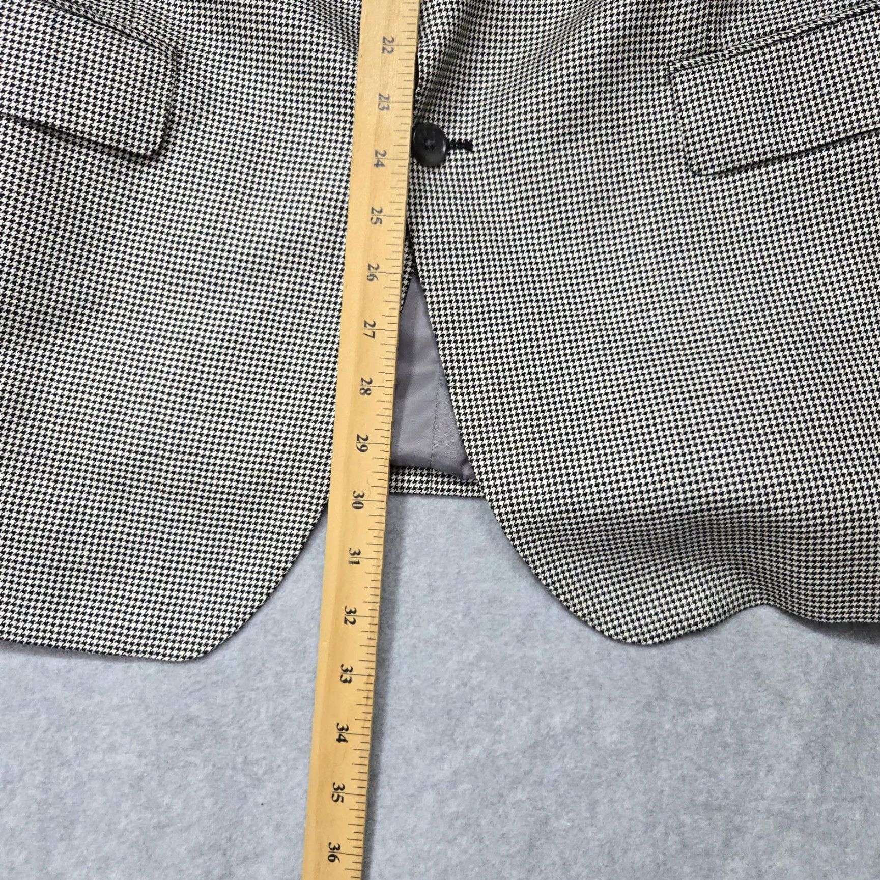 Vintage Paul Betenly Blazer Mens 42R Black White Houndstooth Wool Silk Sport Coat Jacket Blazer Mens 42R Black White Houndstooth Wool Silk Sport Coat Jacket Size 42R - 4 Thumbnail