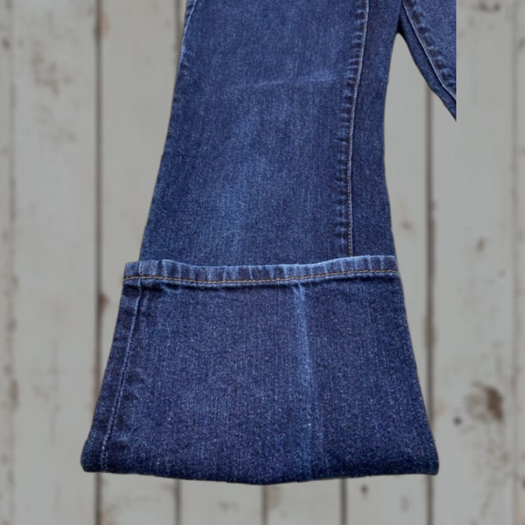 Ralph Lauren Lauren Ralph Lauren Jeans Women 6P Blue Denim Classic Straight Leg Jeans Fits: Classic 29" Waist 28" Inseam XS? Size 28" / US 6 / IT 42 - 1 Thumbnail