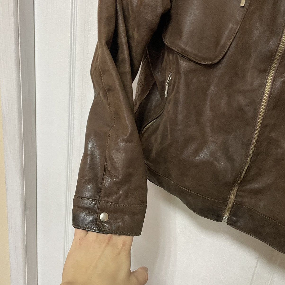 Genuine Leather × Vintage Chevignon Vintage archiv leather biker cropped jacket bomber Size US M / EU 48-50 / 2 - 4 Thumbnail