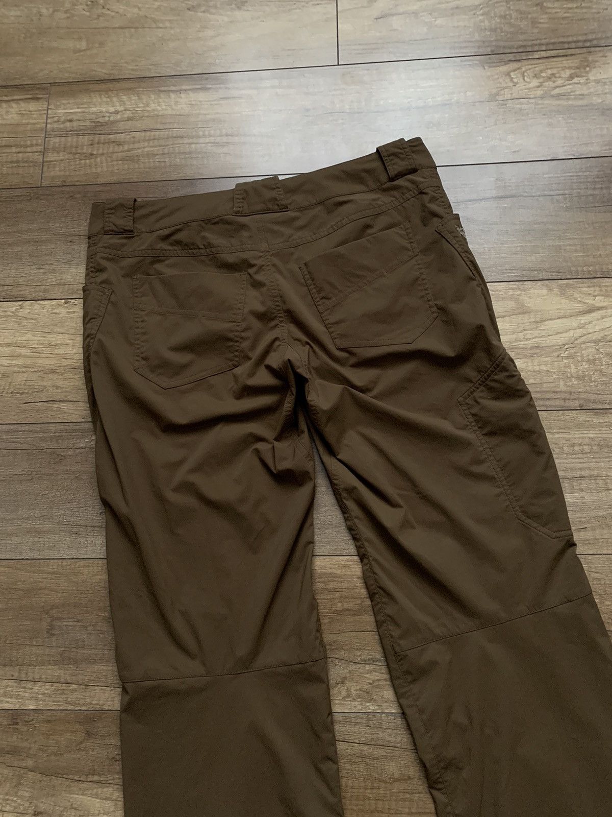 Arc'teryx Arcteryx Brown Nylon Pants Womens Vintage Size 32" / US 10 / IT 46 - 9 Thumbnail