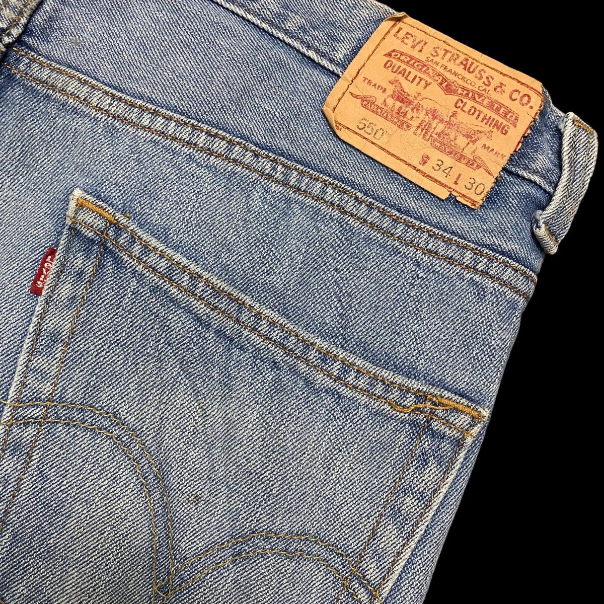Levi's Vintage Levi's 550 Jeans Relaxed Light Wash Blue Denim Size US 34 / EU 50 - 7 Thumbnail