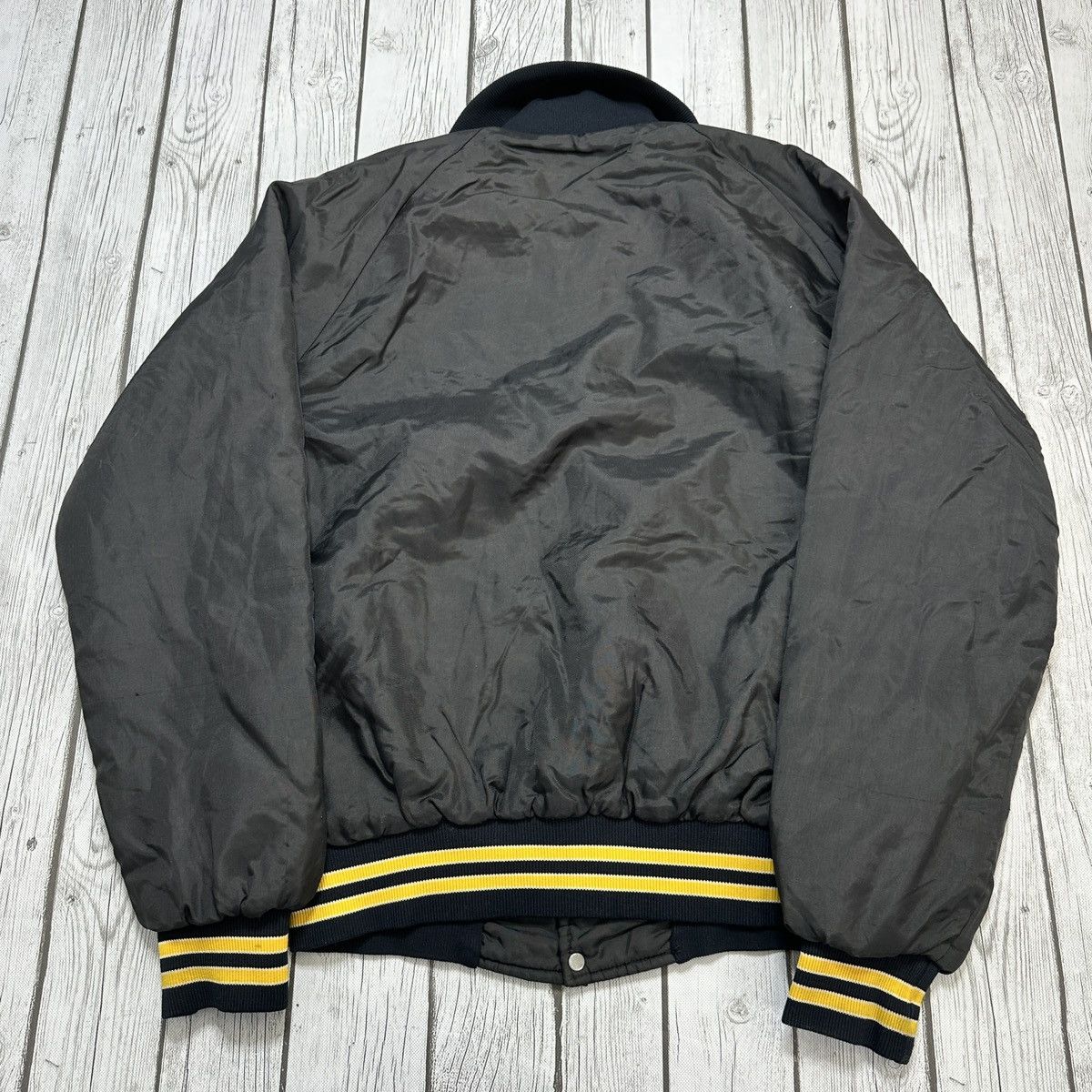 NHL Vintage Boston Bruins jacket Size US M / EU 48-50 / 2 - 2 Thumbnail