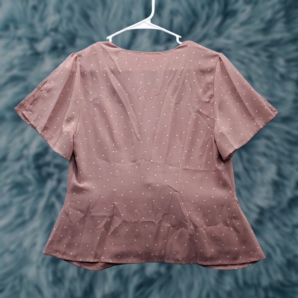 ASTR The Label ASTR The Label Blouse Top Women M Multi Polka Dot Slit Sleeve Knotted Front V-Neck Buttonless Pullover Casual Shirt Size M / US 6-8 / IT 42-44 - 1 Thumbnail