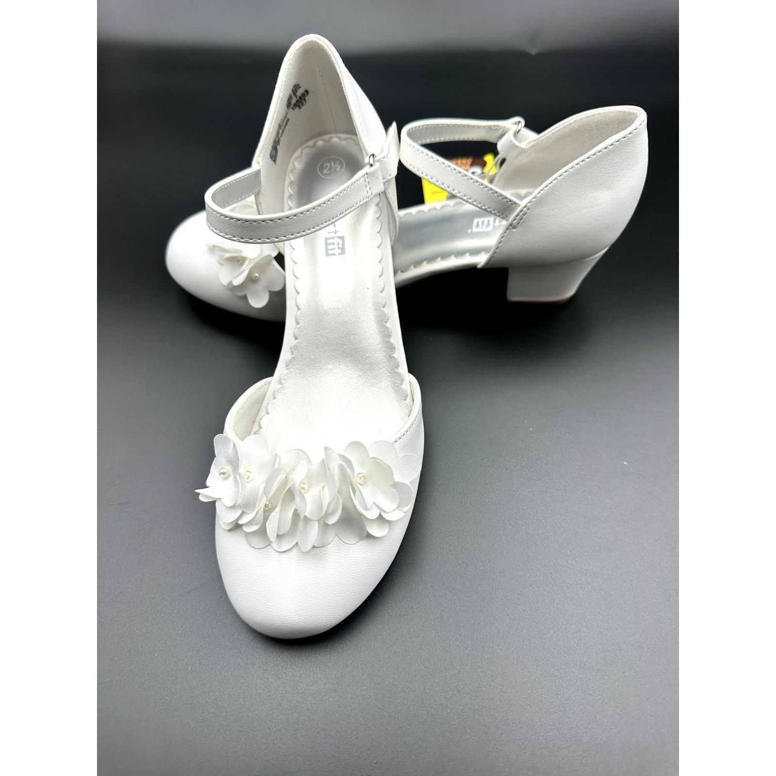 Other Copied - Smart Fit Cici Youth Girls White Floral Size:2 Size US 4.5 / IT 34.5 - 1 Thumbnail