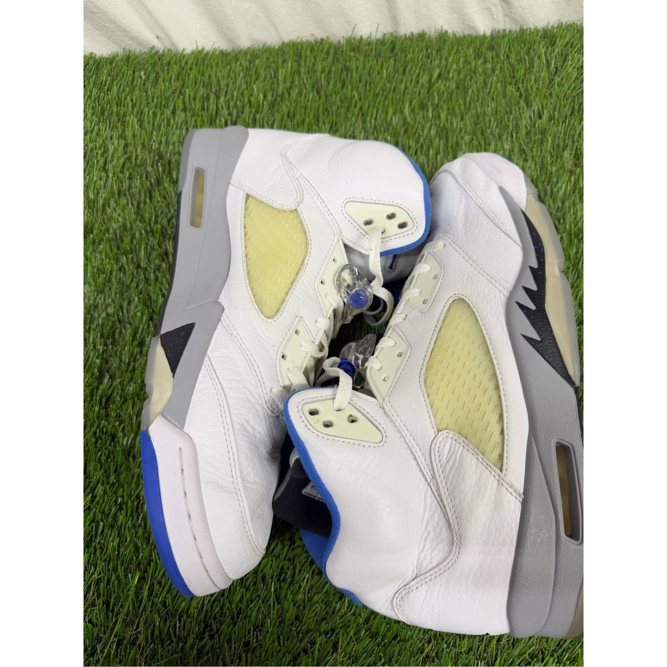 Jordan Brand Size 13 - Air Jordan 5 Retro Stealth 2.0 ICY clean white blu Size US 13 / EU 46 - 6 Thumbnail