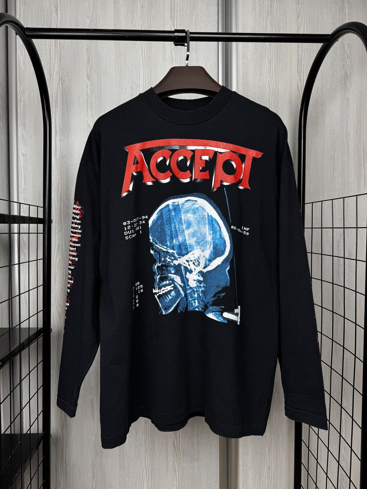 Band Tees Vintage ACCEPT tour ‘94 1994 Death Row Long Sleeve band tee Size US XL / EU 56 / 4 - 1 Thumbnail