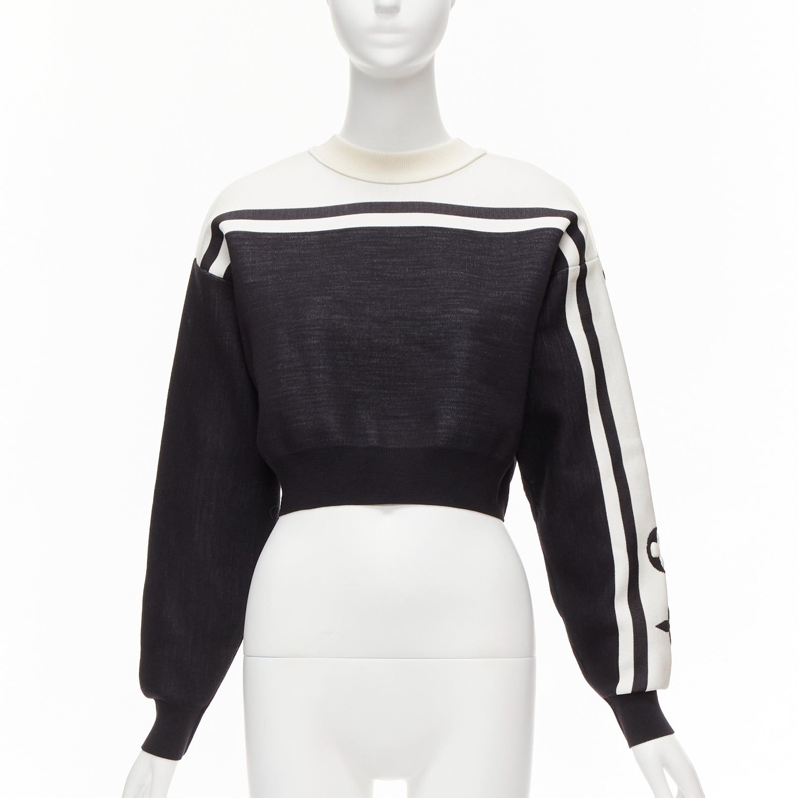 Louis Vuitton LOUIS VUITTON 2022 Runway black white floral motif cropped sweater XXS Size XS / US 0-2 / IT 36-38 - 1 Thumbnail