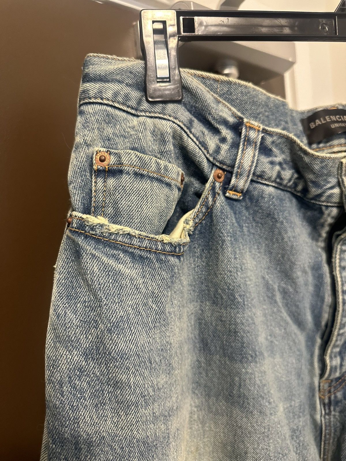 Balenciaga Balenciaga Winter 22 Large Baggy Denim Size US 34 / EU 50 - 4 Thumbnail
