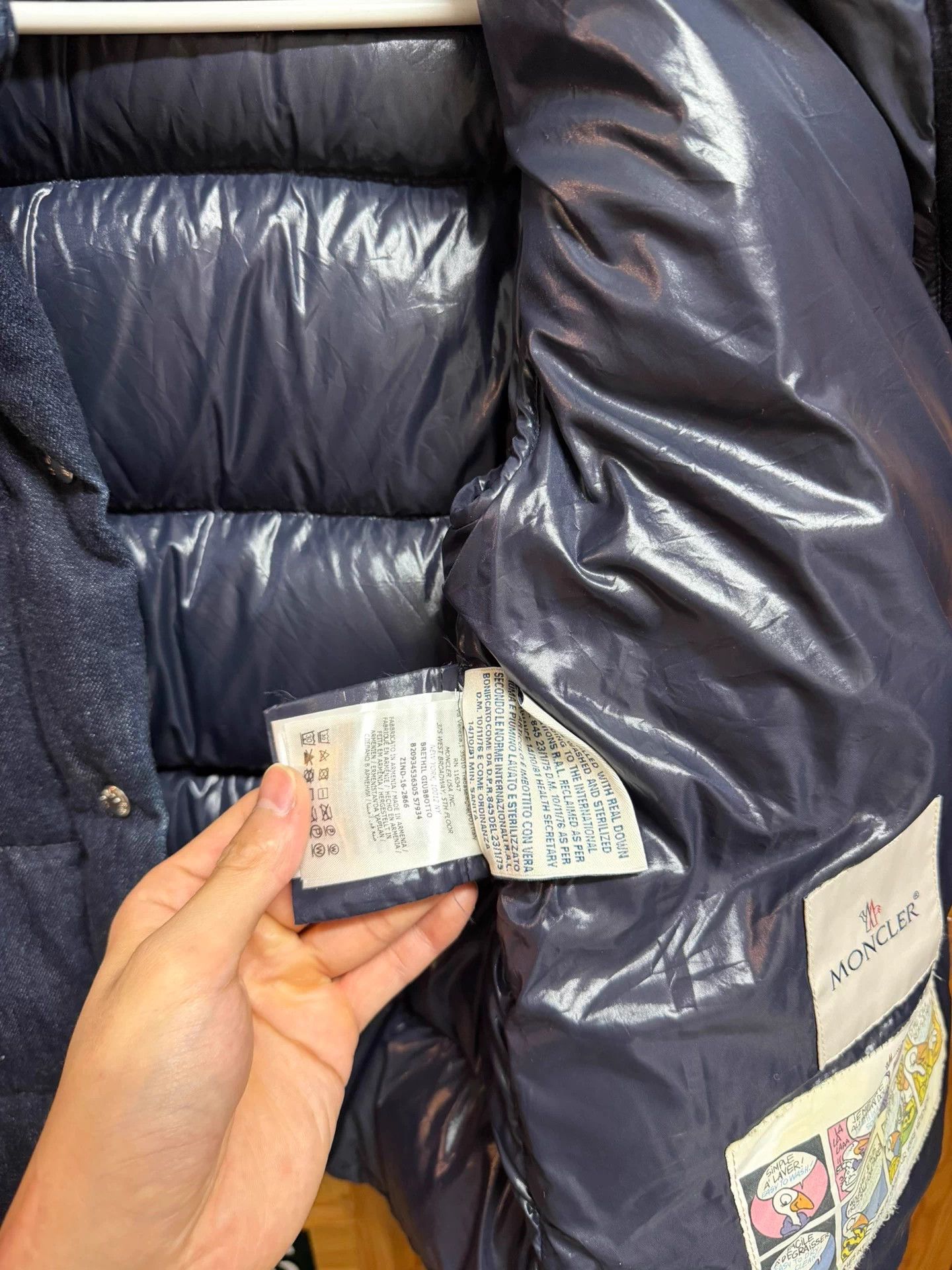 Moncler Moncler thick denim puffer jacket with patch size 2 Size US M / EU 48-50 / 2 - 5 Thumbnail