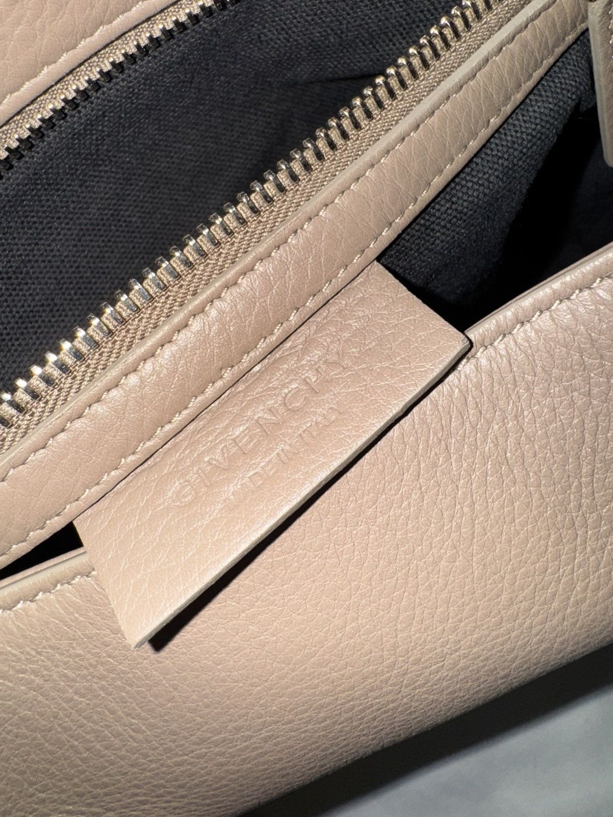 Givenchy Givenchy Grained Calfskin Medium Pandora Pure Flap Bag Size ONE SIZE - 4 Thumbnail