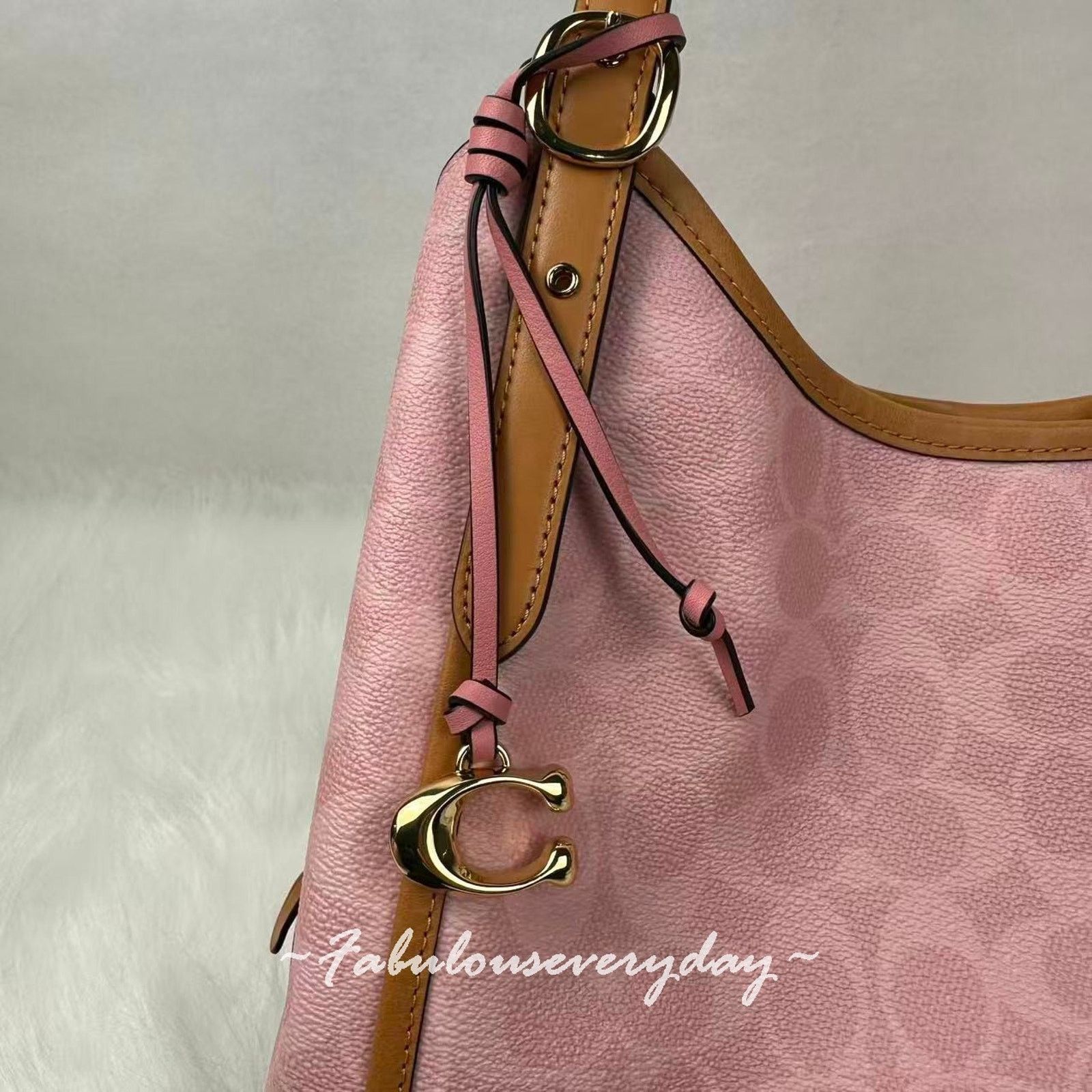Coach Coach Erin Shoulder Signature Canvas With Charms Powder Pink Size ONE SIZE - 7 Thumbnail