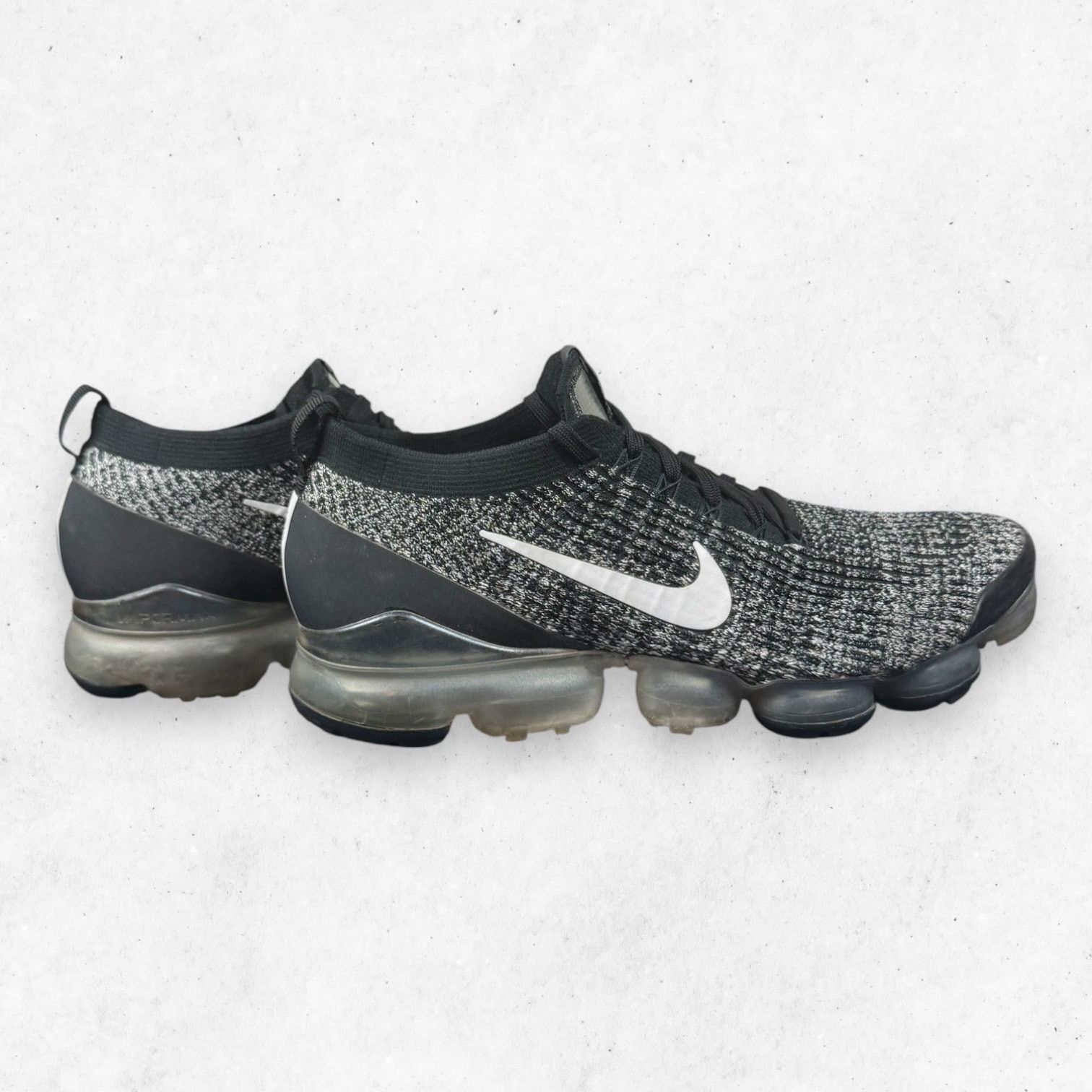 Nike Nike Air VaporMax Flyknit 3 Oreo Black White Size 11 Size US 11 / EU 44 - 4 Thumbnail