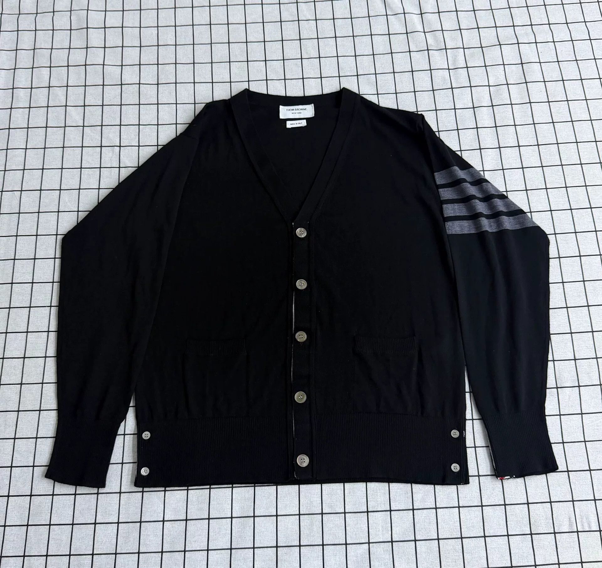 Thom Browne Thom Browne Brown Sweater l Men Size US L / EU 52-54 / 3 - 1 Thumbnail