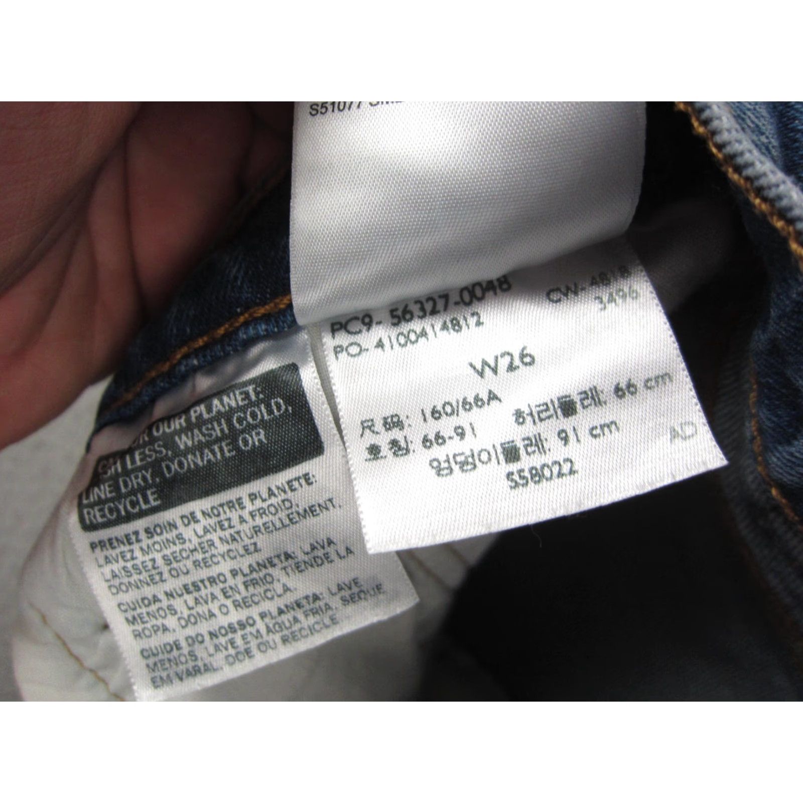 Levi's Levis 501 Jean Shorts Womens Size 26 Blue Denim Cut Offs Button Fly Jorts Jeans Shorts Womens 26 Blue Denim Cut-Off 501 Jean Shorts Womens 26 Levis Size 26" / US 2 / IT 38 - 6 Thumbnail