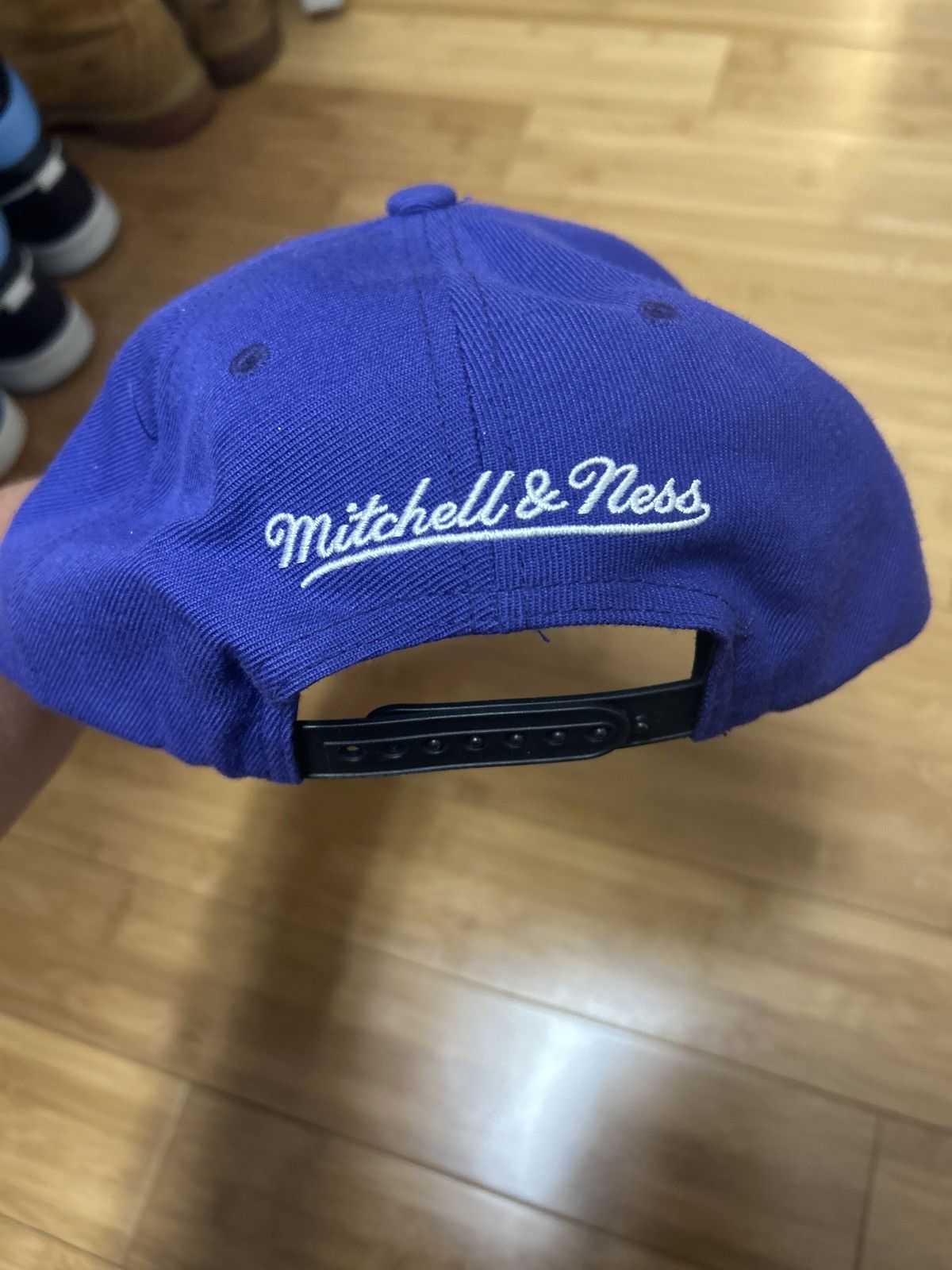 Mitchell & Ness Vintage Toronto raptors cap Size 30 - 3 Thumbnail