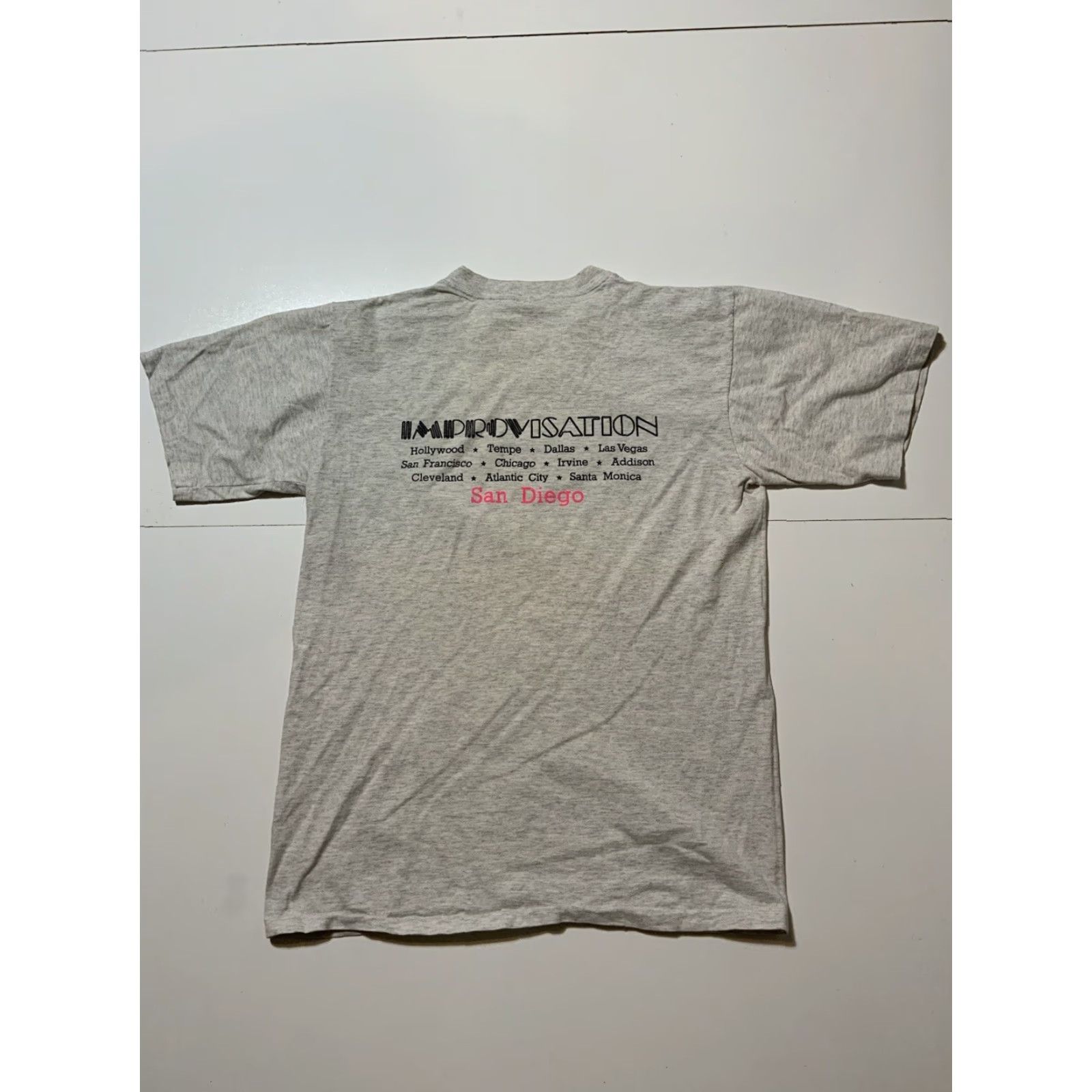 Vintage VINTAGE San Diego Improv Comedy Club Showcase Tour Single Stitch T-Shirt Sz. L Mens Size US L / EU 52-54 / 3 - 2 Thumbnail