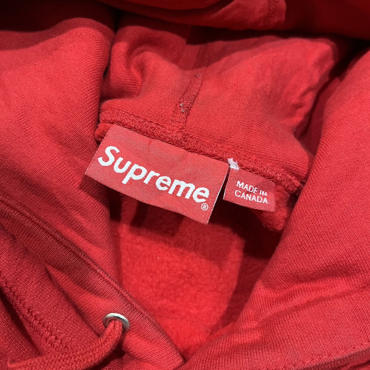 Supreme Supreme FW/16 Embroidered Hoodie Red on Red Size US L / EU 52-54 / 3 - 7 Thumbnail