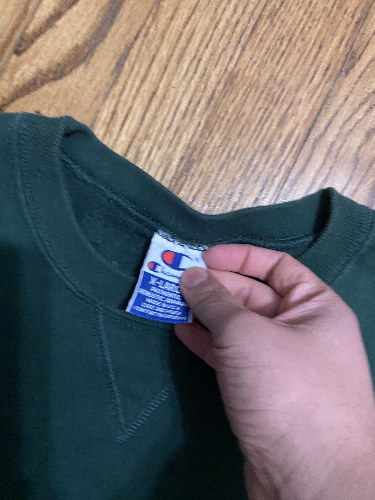 Champion Vintage champion crewneck Size US XL / EU 56 / 4 - 4 Thumbnail