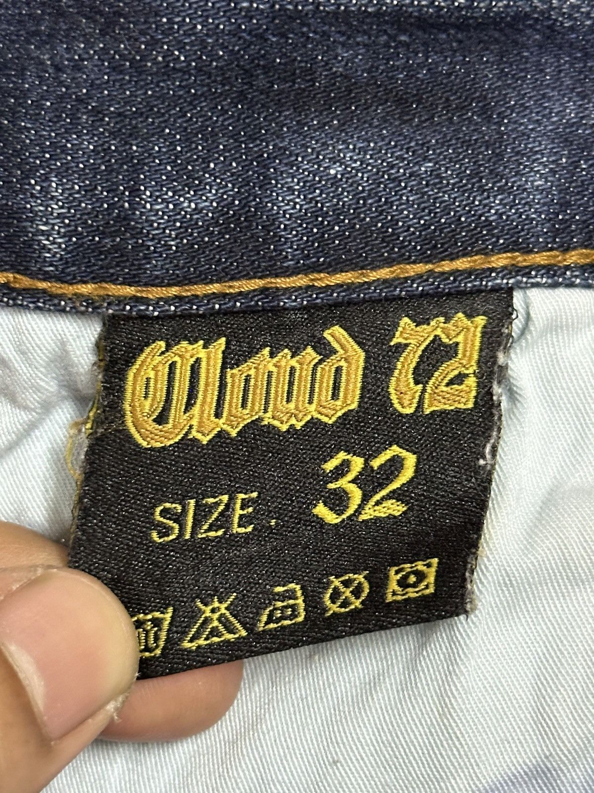 Japanese Brand Vintage Japanese Brand Blue Bleached Style Loose Jeans Size US 32 / EU 48 - 8 Thumbnail