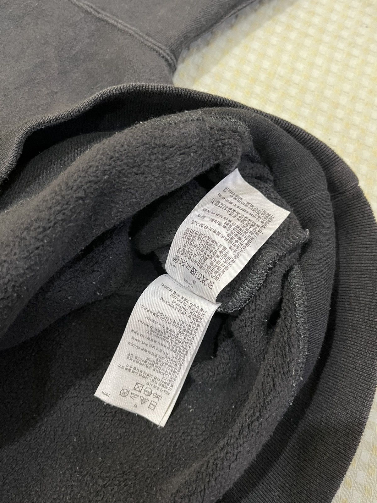 Champion vintage Champion Reverse Weave hoodie in a faded black Size US M / EU 48-50 / 2 - 9 Thumbnail
