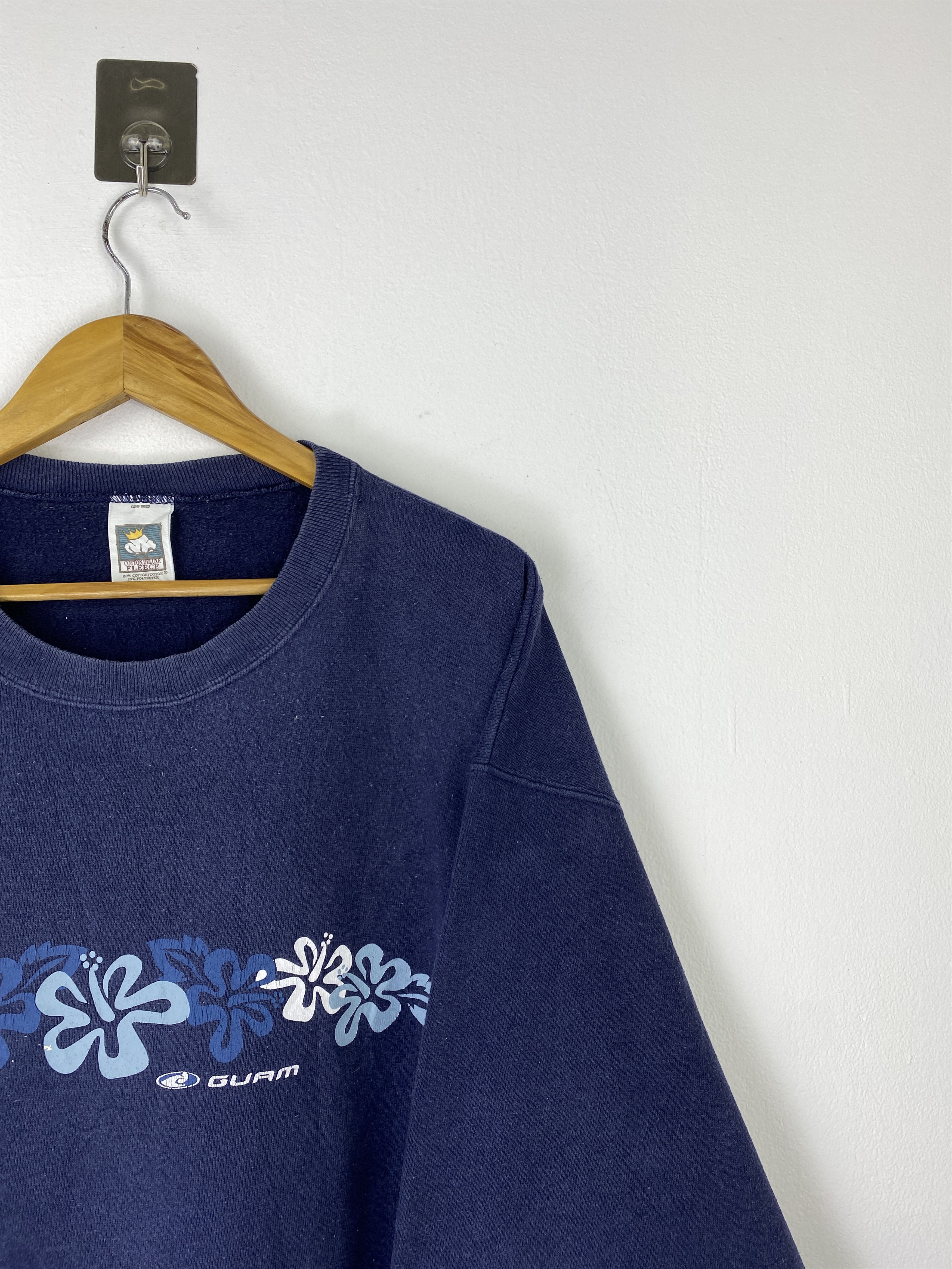 Vintage Vintage 90s Guam Crewneck Pullover Jumper Sweatshirt SH0539 Size US L / EU 52-54 / 3 - 5 Thumbnail