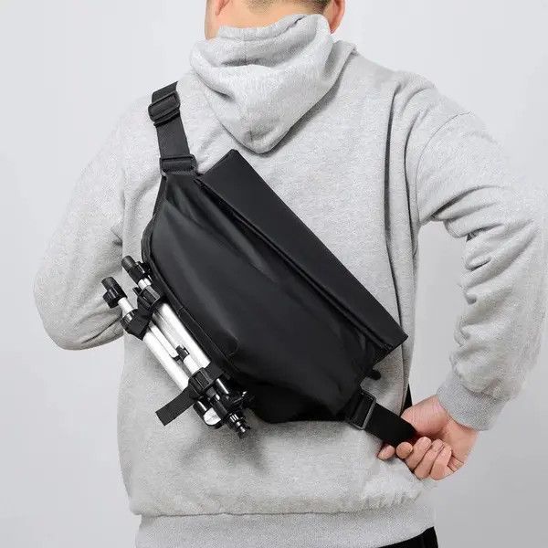 Japanese Brand × Vintage Crossbody Waterproof Chest Shoulder Bag streetwear Size ONE SIZE - 3 Thumbnail