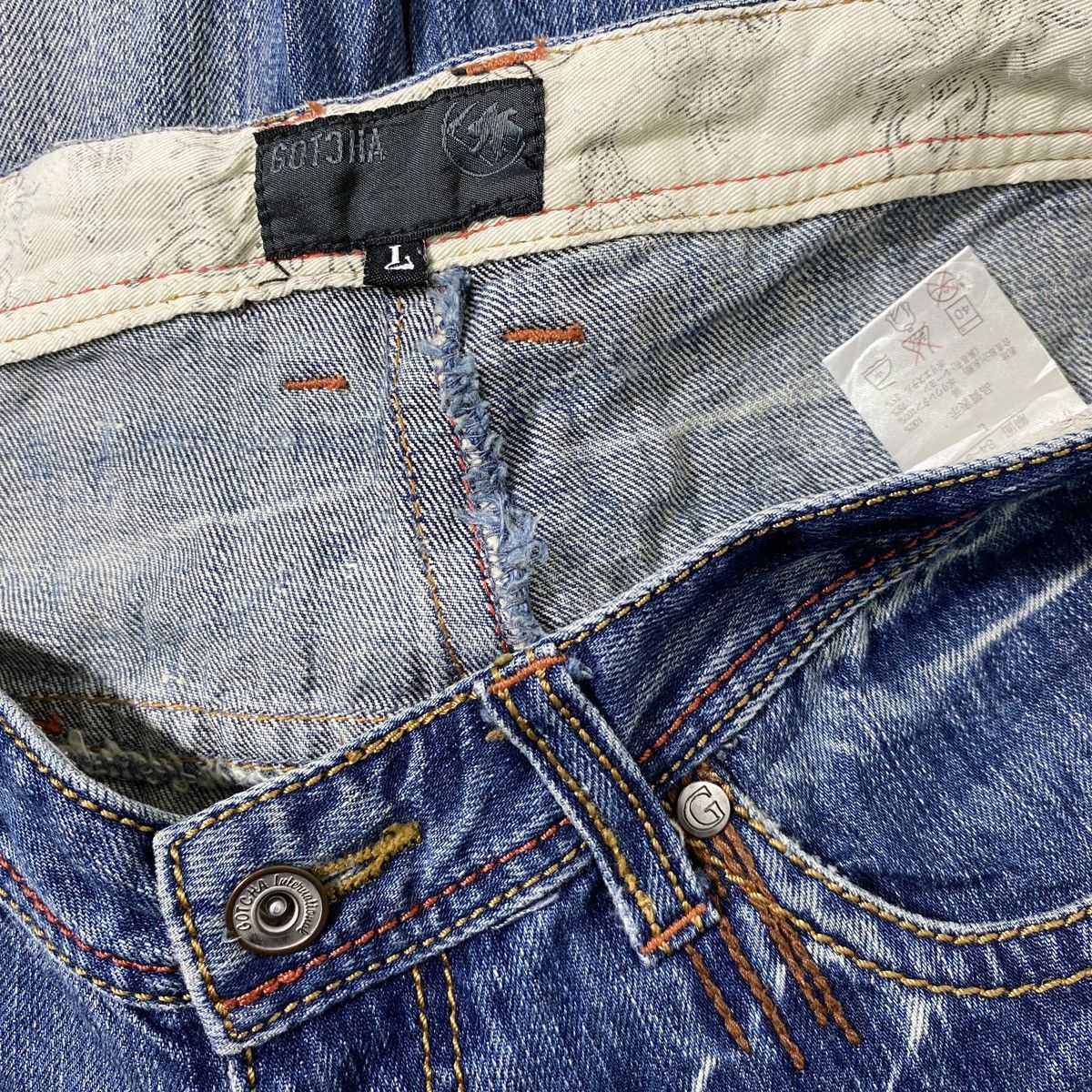 If Six Was Nine × Japanese Brand × Le Grande Bleu (L.G.B.) Vintage Gotcha Spellout Raw Faded Denim Pants Size US 34 / EU 50 - 7 Thumbnail