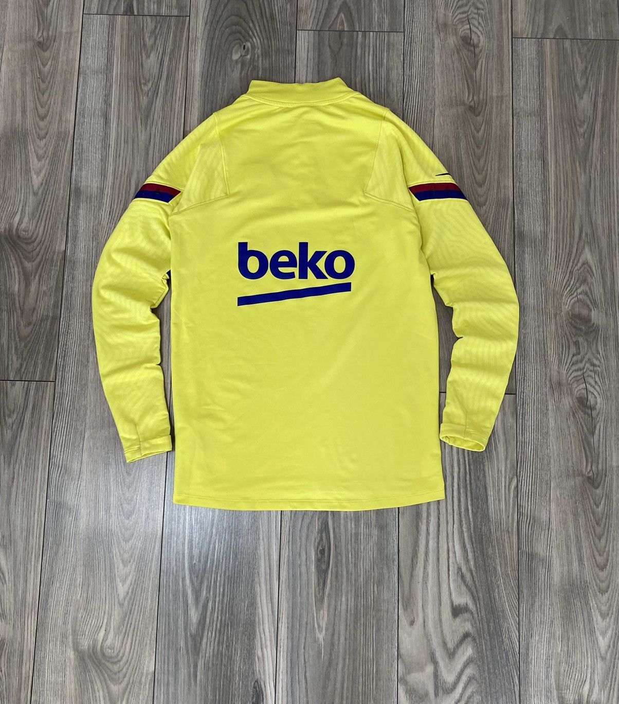 Nike Nike F.C. Barcelona Yellow Training Jersey Long Sleeve Size US S / EU 44-46 / 1 - 16 Thumbnail