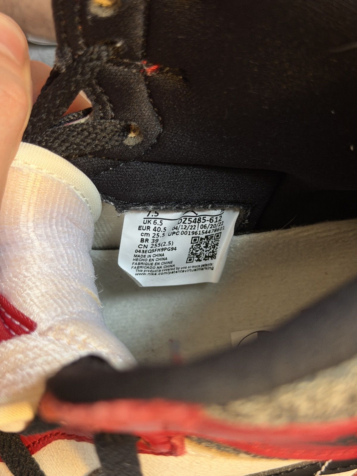 Nike Nike Jordan Retro 1 “Lost and Found” Chicago Size US 7.5 / EU 40-41 - 10 Thumbnail